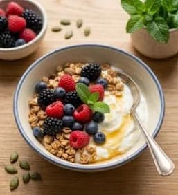 Berries yogurt bowl