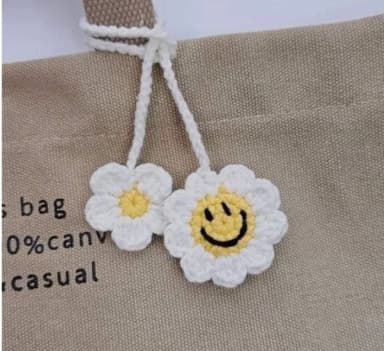 crochet flower keychain